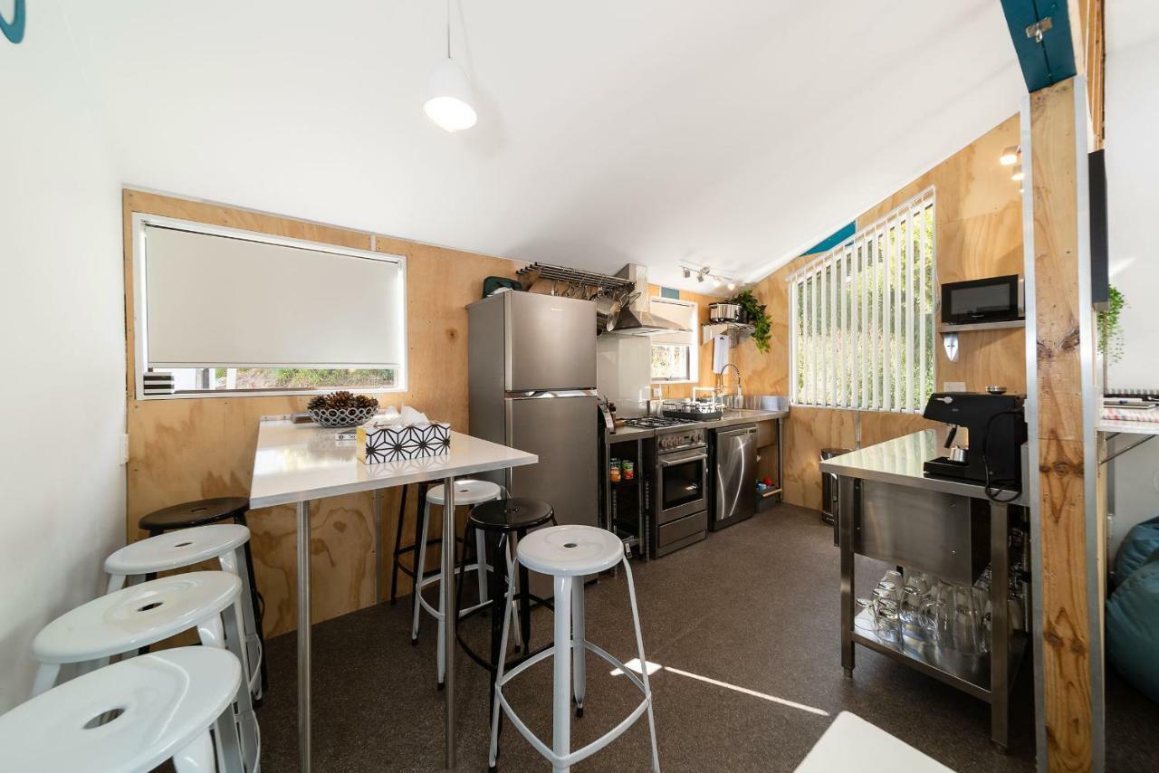 Central, Modern Loft Style Home - 2 Min Walk From Town Queenstown Bagian luar foto