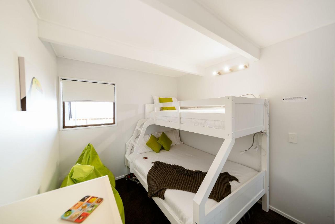 Central, Modern Loft Style Home - 2 Min Walk From Town Queenstown Bagian luar foto