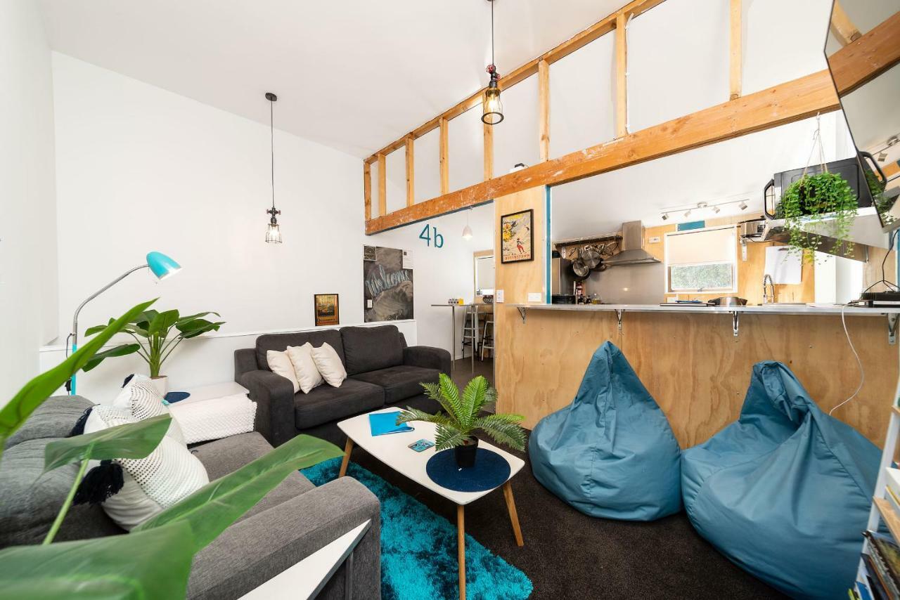 Central, Modern Loft Style Home - 2 Min Walk From Town Queenstown Bagian luar foto