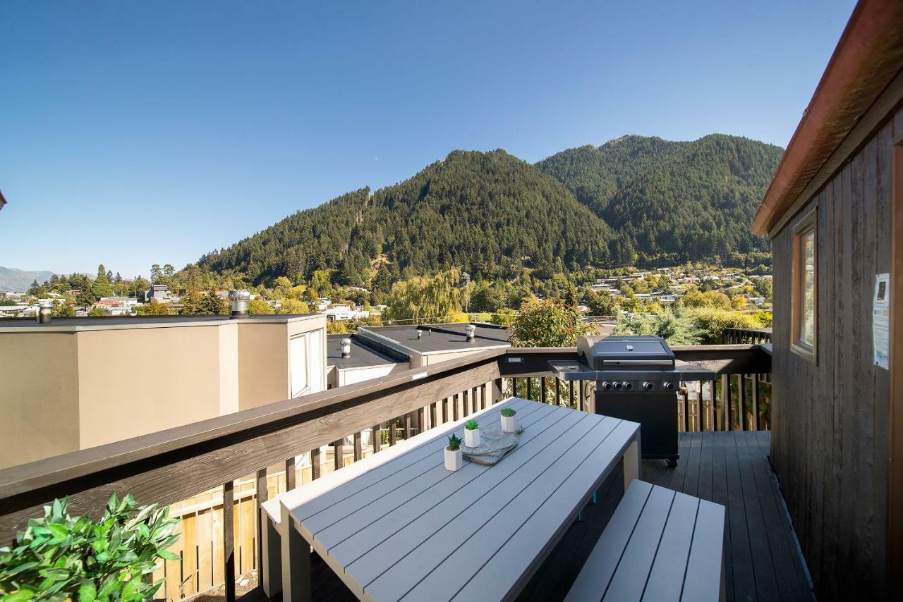 Central, Modern Loft Style Home - 2 Min Walk From Town Queenstown Bagian luar foto