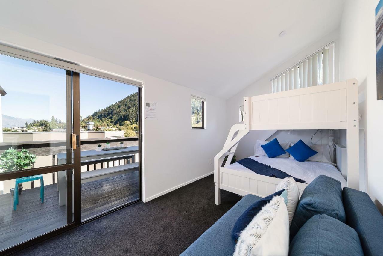 Central, Modern Loft Style Home - 2 Min Walk From Town Queenstown Bagian luar foto